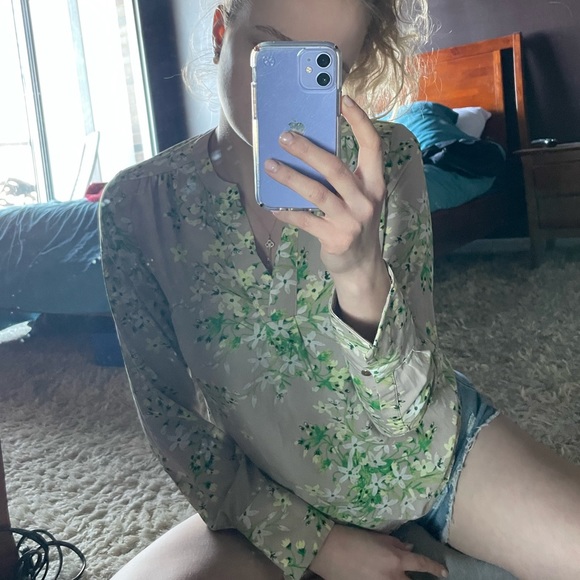 Calvin Klein shirt - Picture 1 of 8